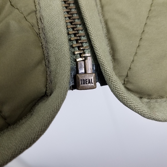 Old Navy khaki color quilted jacket size large - Picture 8 of 8